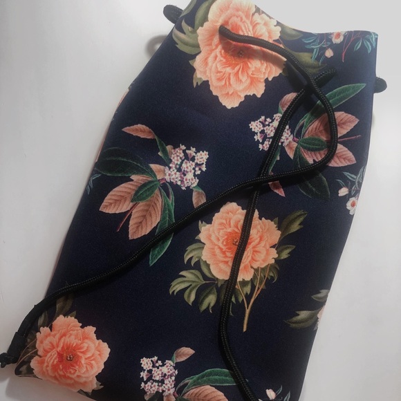 TRIANGL Bikini + Pouch bag - Picture 3 of 4